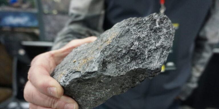 Mozambique's Graphite Output Falls 40% in Early 2024 Due to Mine Shutdownss