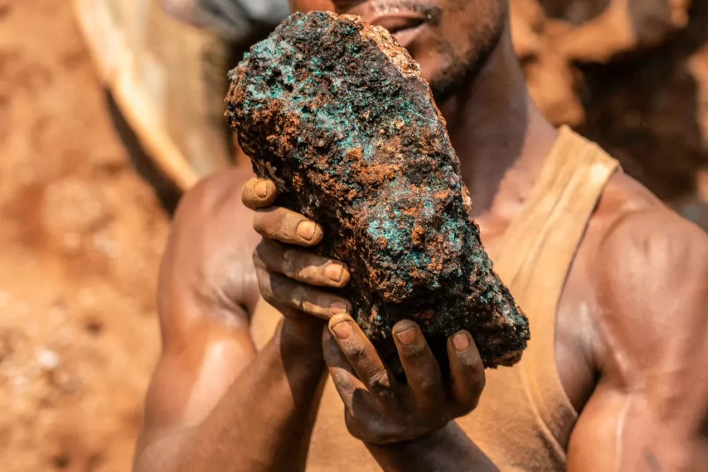 Falling Cobalt Prices Force DRC Artisanal Miners to Shift to Less Profitable Copper