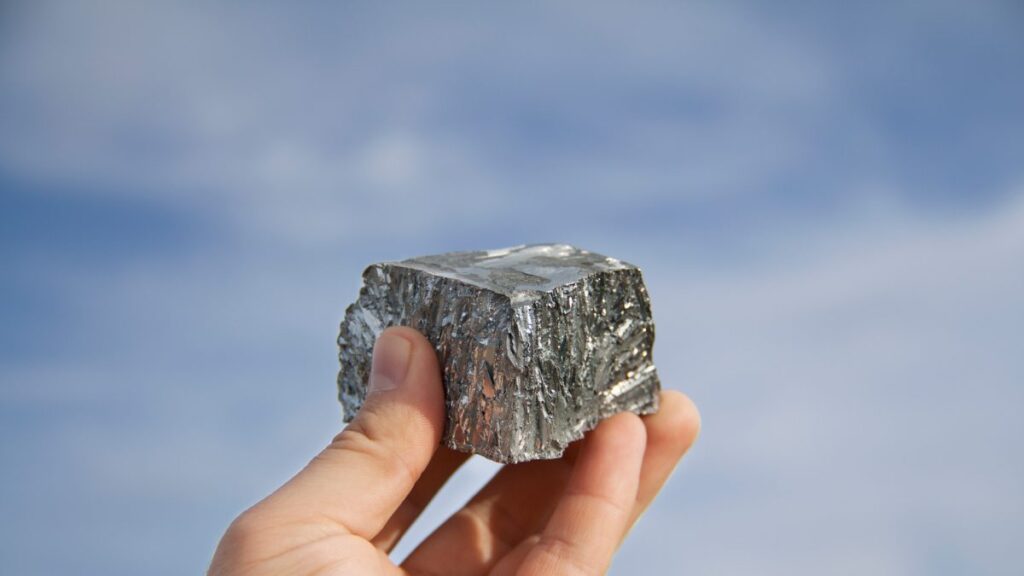 Zimbabwe Lithium Miners Urge Delay of Export Tax Until Refining Plants Are Operational