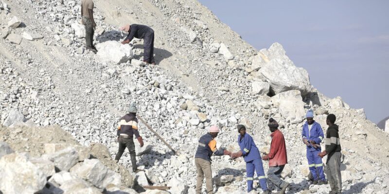 Zimbabwe’s Spodumene Exports Soar 30% in H1 2025 Despite Global Lithium Price Slump