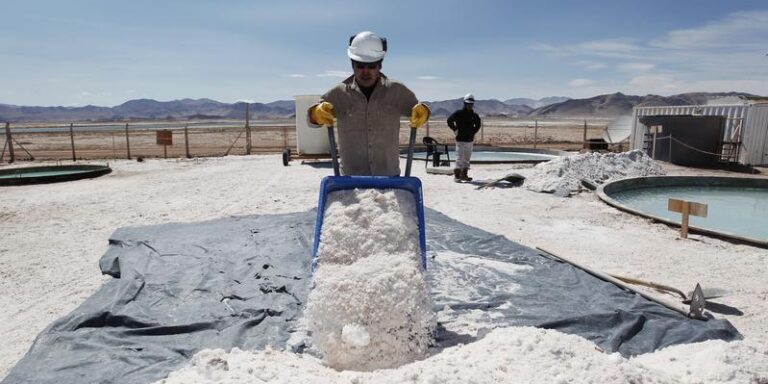 Lithium and PGMs Drive Zimbabwe’s Mineral Sales to Record First-Quarter Growth