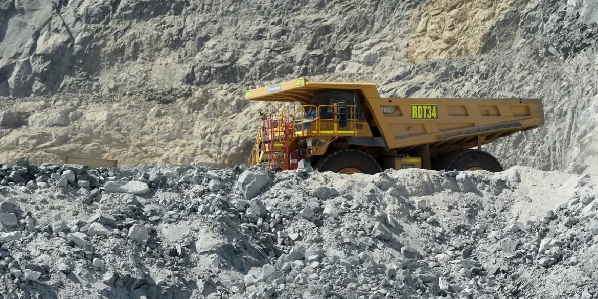 Zimbabwe Maintains 2027 Lithium Export Ban Despite Industry Processing Challenges