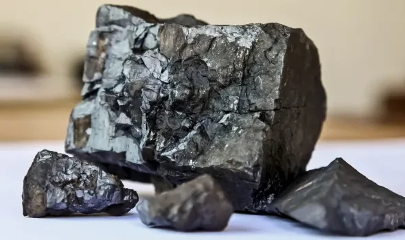 Element 25 Secures Long-Term Manganese Offtake Deal with OM Materials